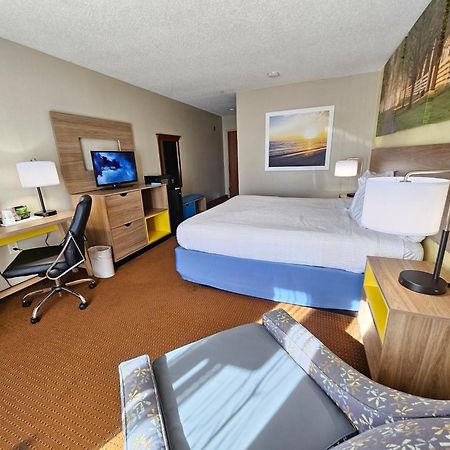 Days Inn By Wyndham Greensboro Nc Esterno foto