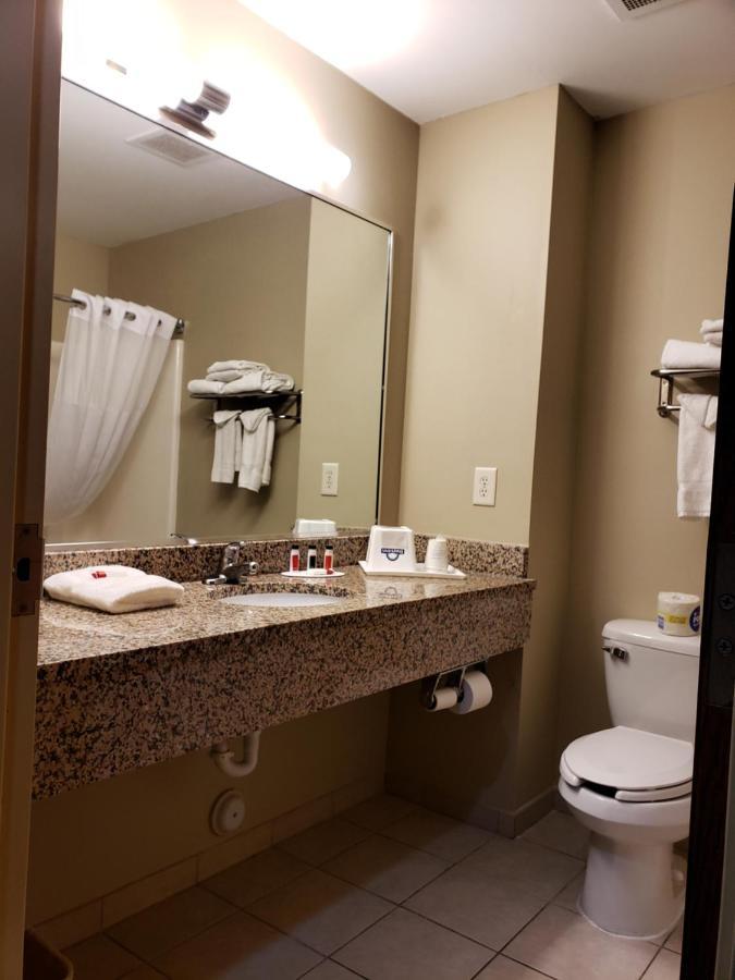 Days Inn By Wyndham Greensboro Nc Esterno foto