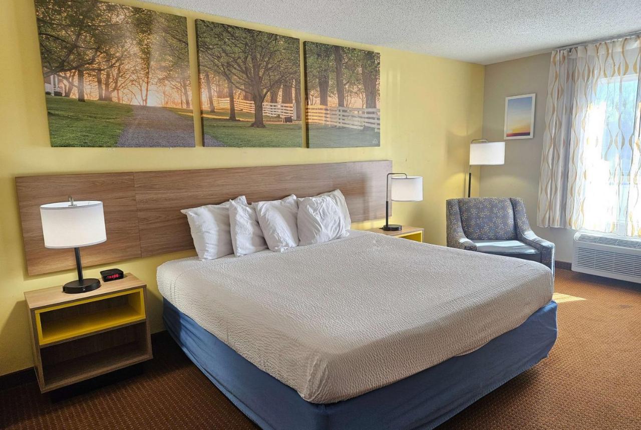 Days Inn By Wyndham Greensboro Nc Esterno foto
