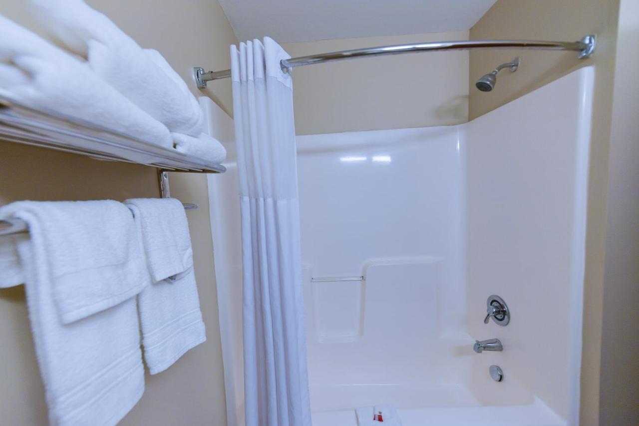 Days Inn By Wyndham Greensboro Nc Esterno foto