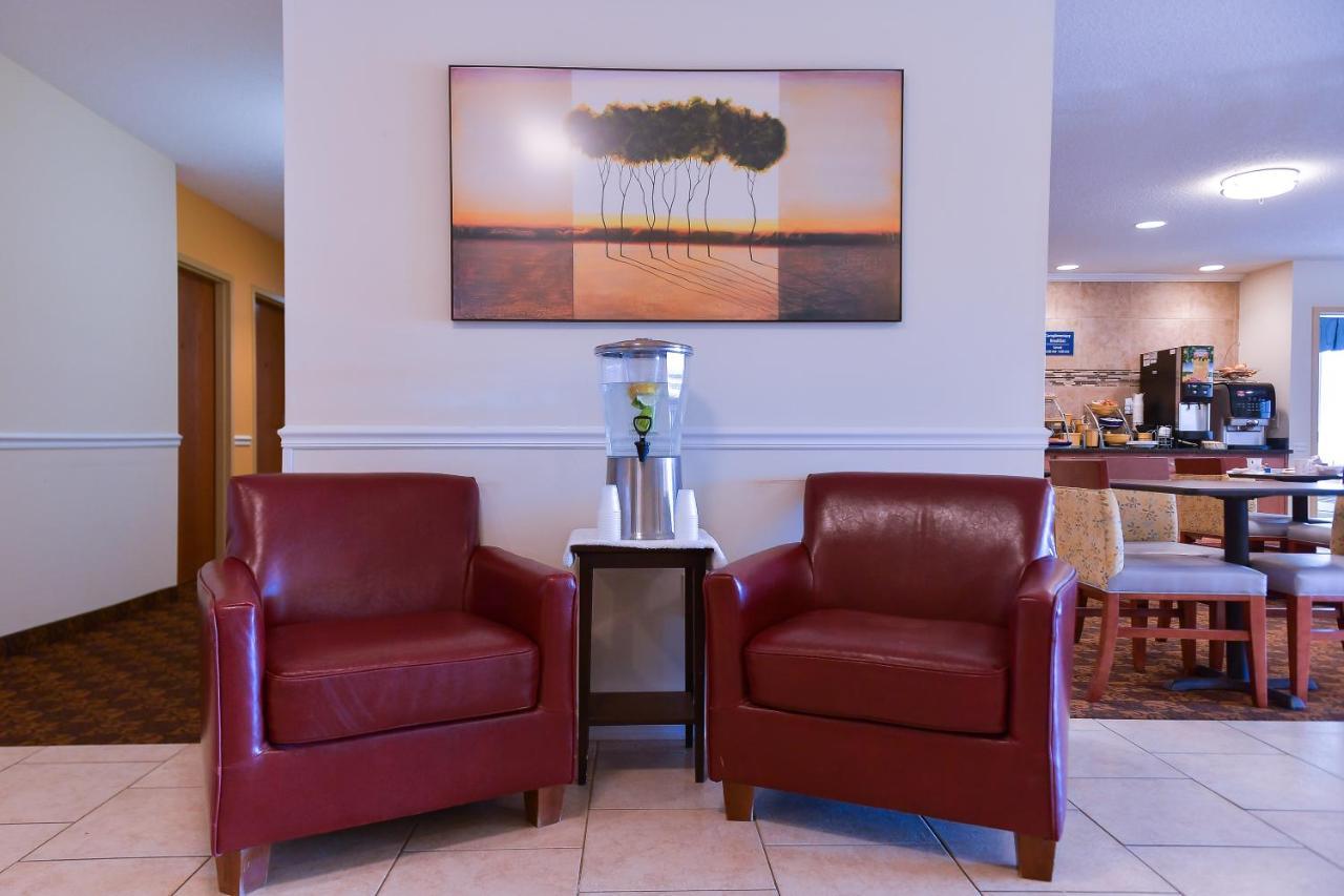 Days Inn By Wyndham Greensboro Nc Esterno foto